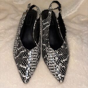 Miss Selfridge Snakeskin Patten Slingback Block Heeled Shoes EUC